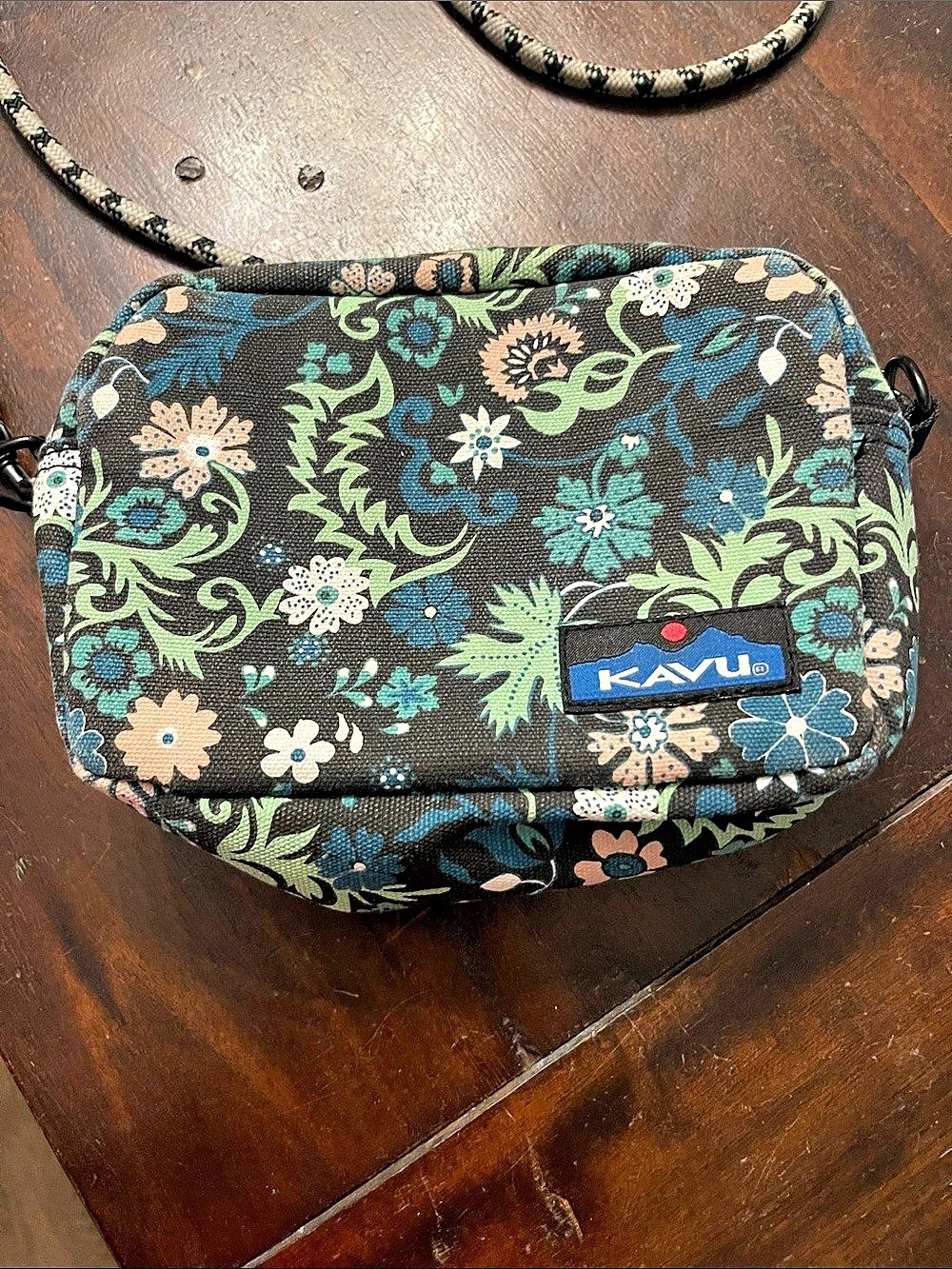 KAVU Mini Rope Bag Floral Crossbody Black & Green